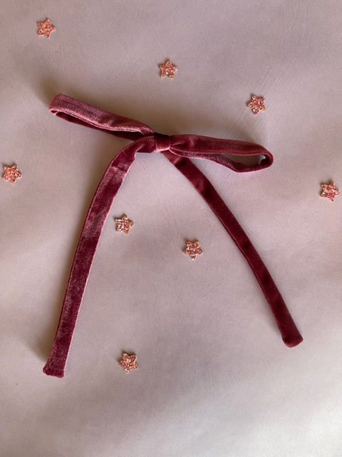 Gülkurusu İnce Velvet Bow